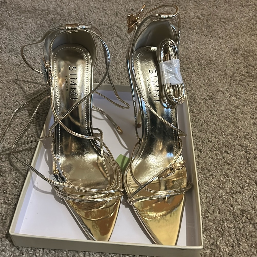 Brand new simmi shoes heels